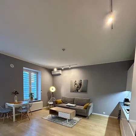 Targowa L6 Apartment