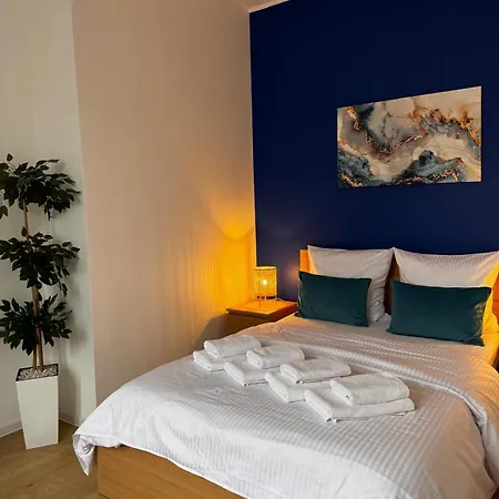 Apartment Targowa L6 *